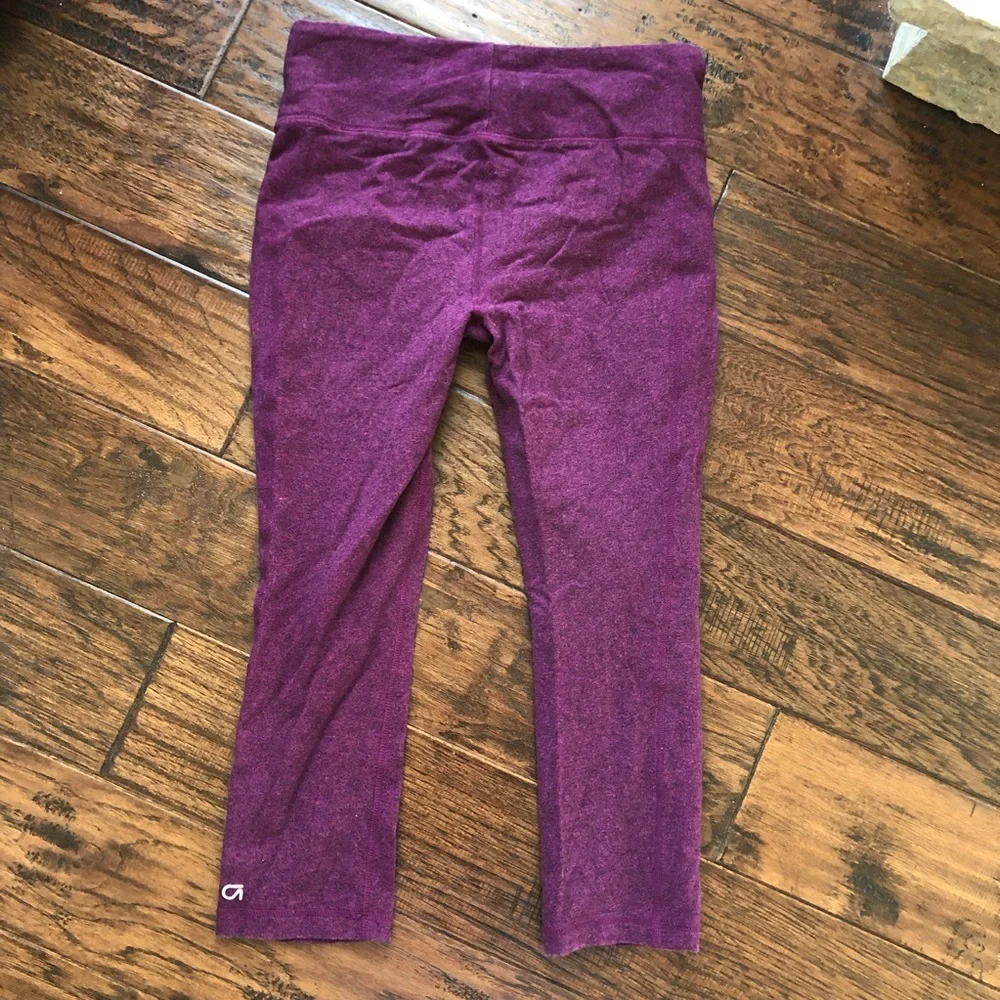 Gap yoga pants - Picture 3 of 4